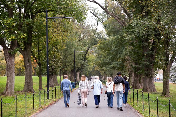 National Mall Tour with Reserved Entry to Washington Monument - Washington Monument with reserved entry: the stress-free finish