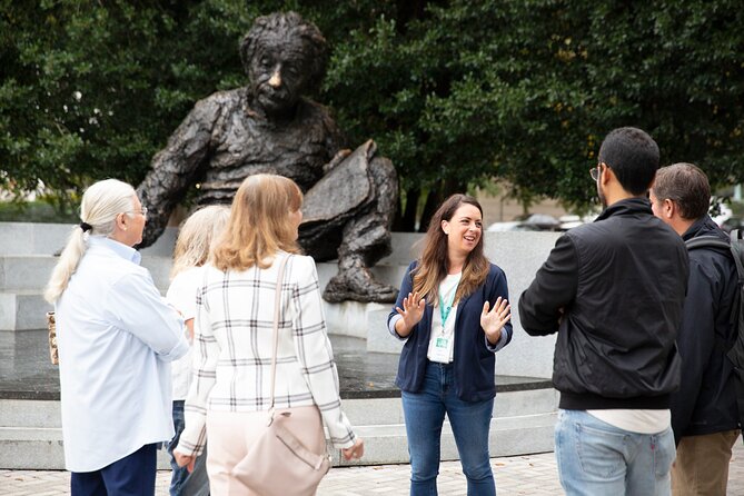 National Mall Tour with Reserved Entry to Washington Monument - Vietnam Veterans Memorial: Maya Lin’s design and the human scale
