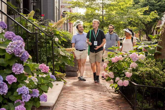 Old Town Alexandria in a Day with Round Trip Ferry Cruise - Lavender Moon cupcake and the King Street Trolley ride (brief, but fun)