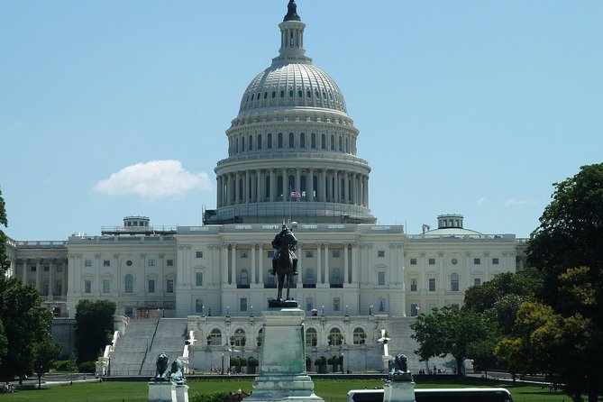 Presidential DC: Capitol Hill + DC Bus Tour, US Capitol Entry - The U.S. Capitol Grounds: Photo Time with Live Context