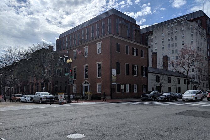 Presidents' Residences Walking Tour: Lafayette Sq + Foggy Bottom - The Stories That Make the Streets Feel Like History