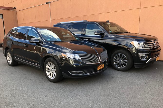 Private Arrival Transfer from Washington Reagan Airport DCA - Vehicle choices from DCA: sedan, SUV, or stretch limo