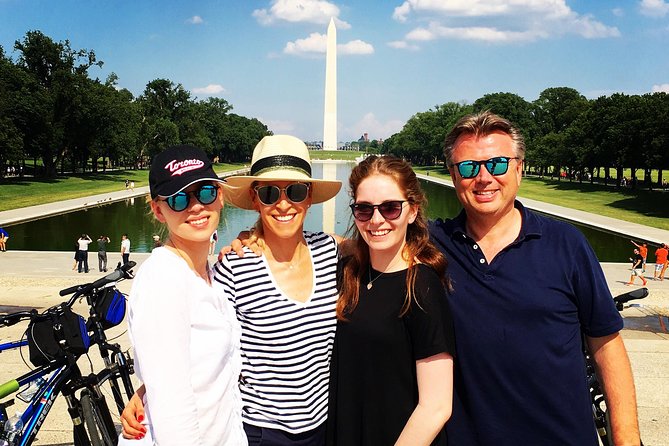 Private Family-Friendly Bike Tour of DC - The National Mall ride: landmarks, Smithsonians, and momentum