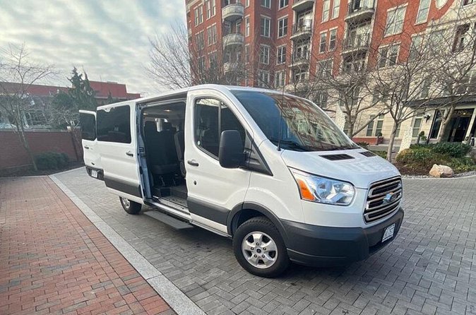 Private Ronald Reagan National Airport (DCA) transfer Round trip - Book It or Skip It: My Recommendation