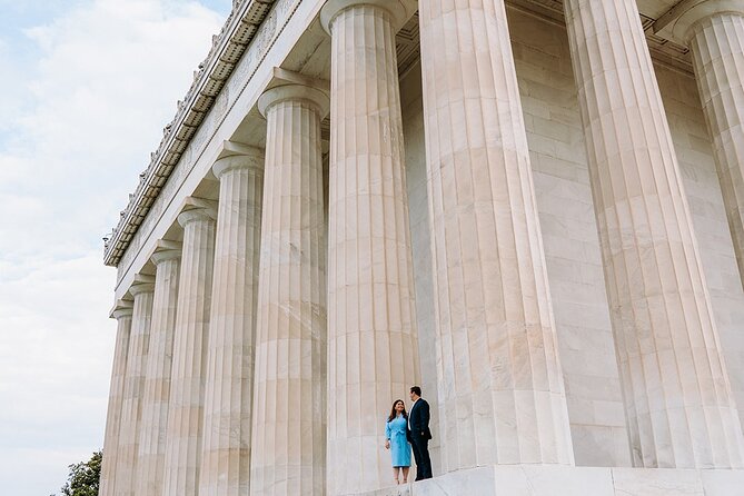 Private Vacation Photoshoot with Photographer in Washington DC - Pose like a pro, even if you hate posing