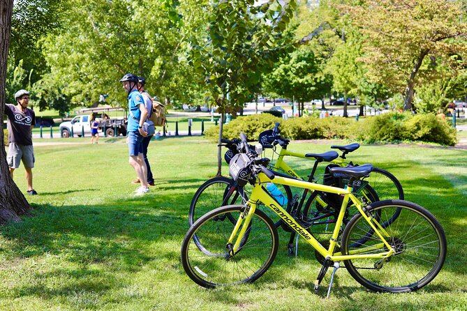 Private Washington DC Monuments Day or Night Bike Tour - Lincoln Memorial: Why This Stop Works So Well by Bike