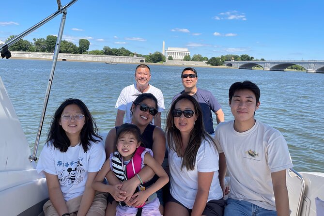 Private Yacht Tour along Washington DC Waterfront - Georgetown waterfront, the Three Sisters, and Roosevelt Island