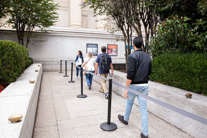 Skip the Line National Archives and US Capitol Tour - National Mall Walk: How the Capitol visit starts to click