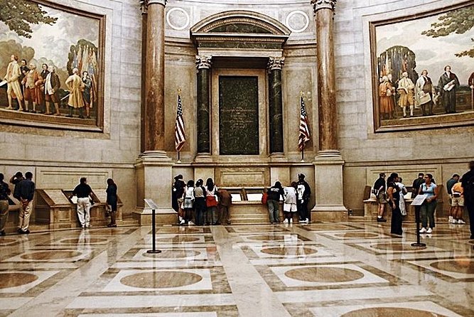 Skip-the-line National Archives Building Exclusive Guided Tour - Key highlights worth knowing