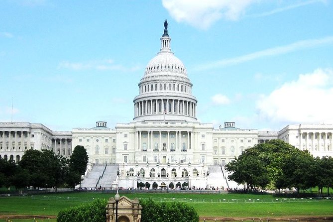 Small Group Tour of DC - Open-Top or Glass Convertible Luxury Bus - A comfortable way to see the Mall: glass roof, small group, good pacing