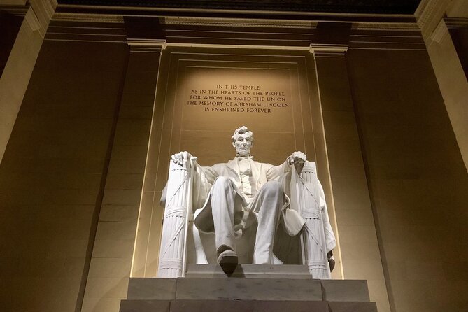 Small Group Washington DC Night Tour - White House and U.S. Capitol: exterior grounds with photo time (no tickets included)