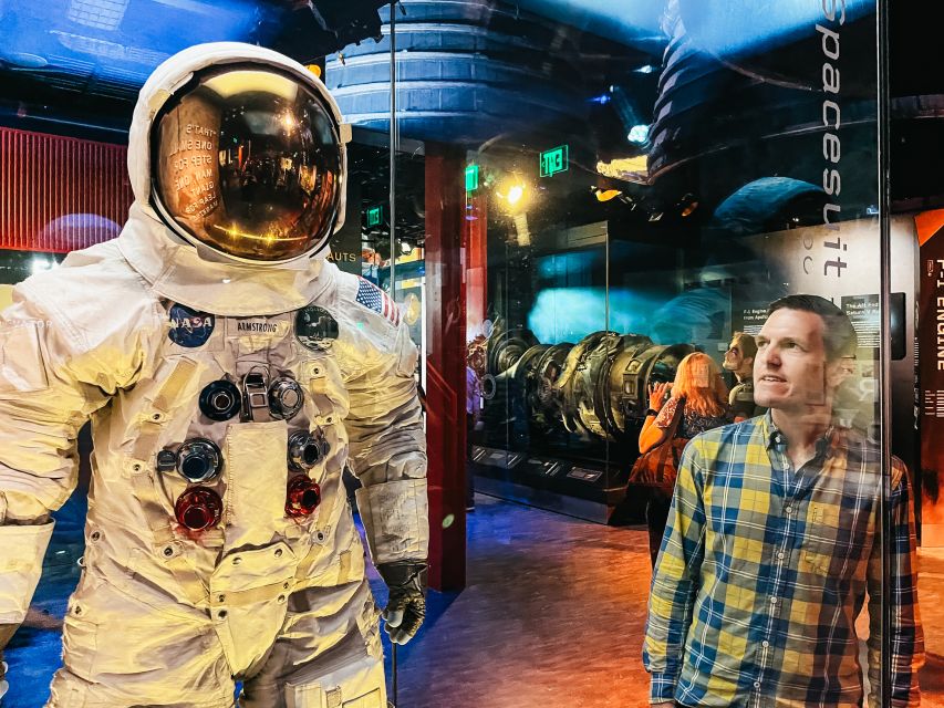 Smithsonian Air & Space Museum Guided Tour 8ppl Max - Apollo 11 Command Module: Seeing One of Space History’s Centerpieces