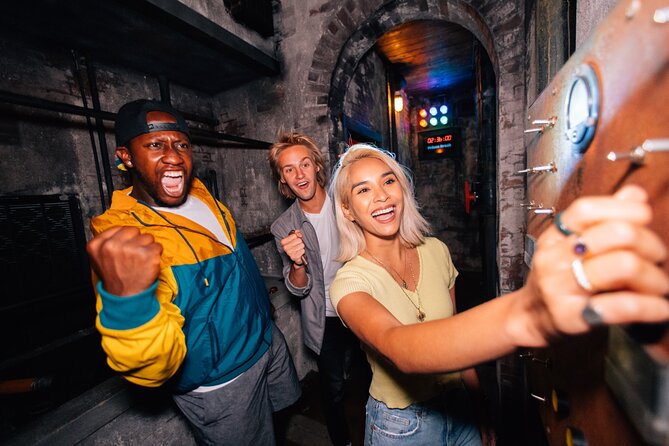 The Escape Game DC: Epic 60-Minute Adventures in Penn Quarter - Your 75-Minute Flow: Briefing, the Locked Room, and Photos