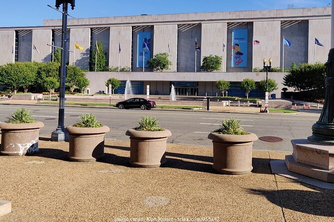 Two Smithsonian Museums Private Tour: American & Natural History - Should you book this private Smithsonian pairing?