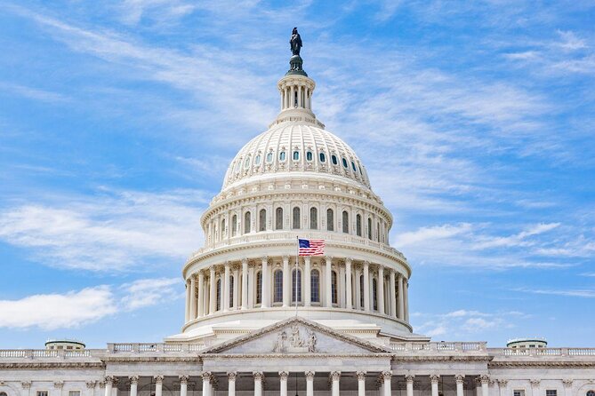 VIP Best of DC with US Capitol + National Archives Reserved Entry - White House to the Memorial Belt: Seeing the Symbols in Order