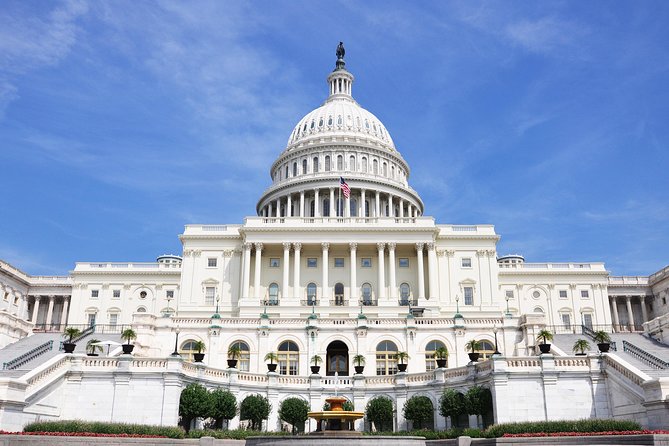 VIP Best of DC with US Capitol + National Archives Reserved Entry - Lunch Break: Plan It Like It’s Your Time
