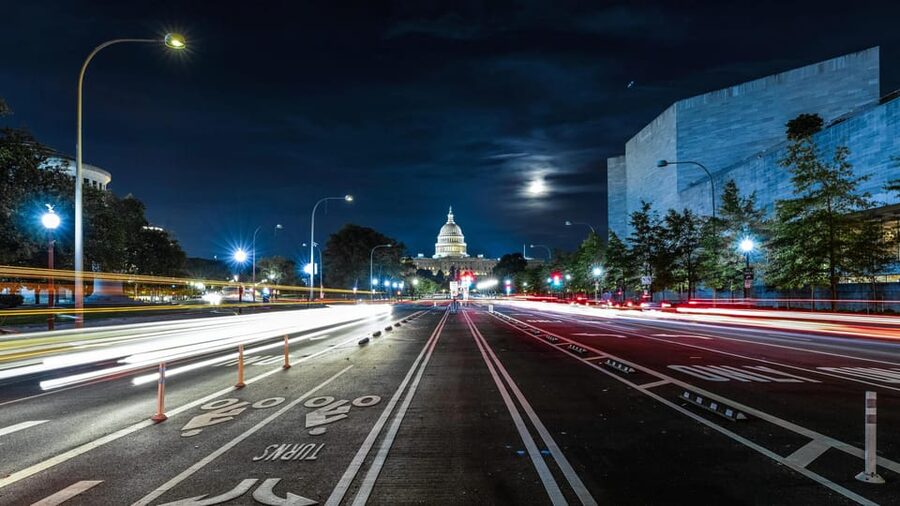 Washington After Dark Night Tour - Capitol Building stop: a quick photo window with guided time