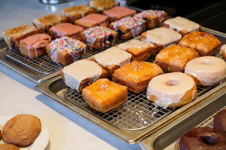 Washington, D.C.: Guided Delicious Donut Tour with Tastings - From downtown streets to the White House area, with built-in photo moments