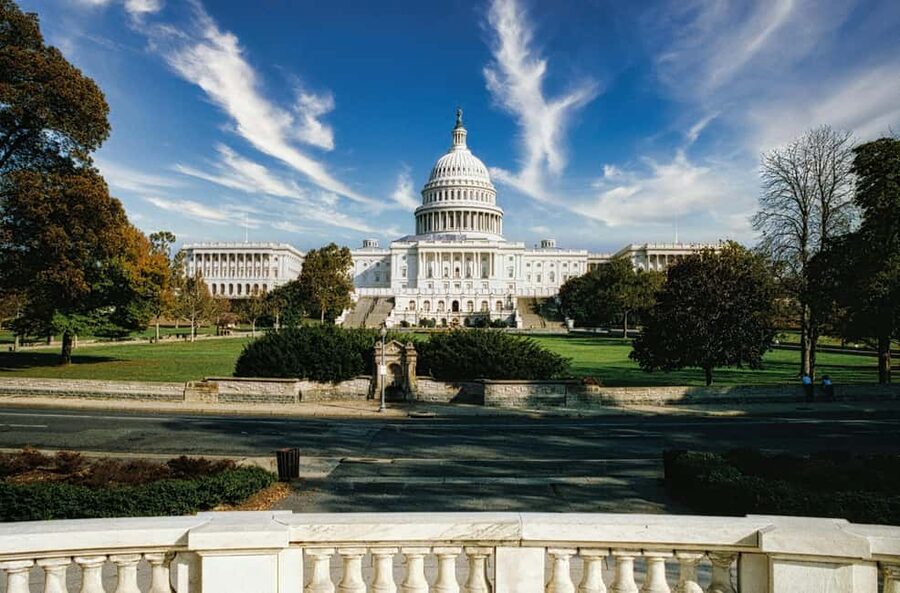 Washington, D.C.: U.S. Capitol & Monuments Walking Tour - The U.S. Capitol outside: neoclassical drama plus practical photo time