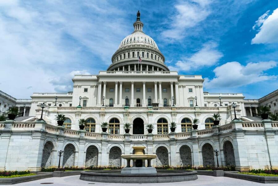 Washington, D.C.: U.S. Capitol & Monuments Walking Tour - Meeting at the Library of Congress: the perfect warm-up