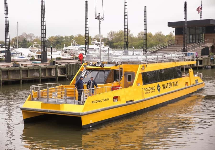 Washington DC: 1 or 2-Day Unlimited Water Taxi Pass - A Practical 1-Day Plan: The Wharf Loop to Alexandria