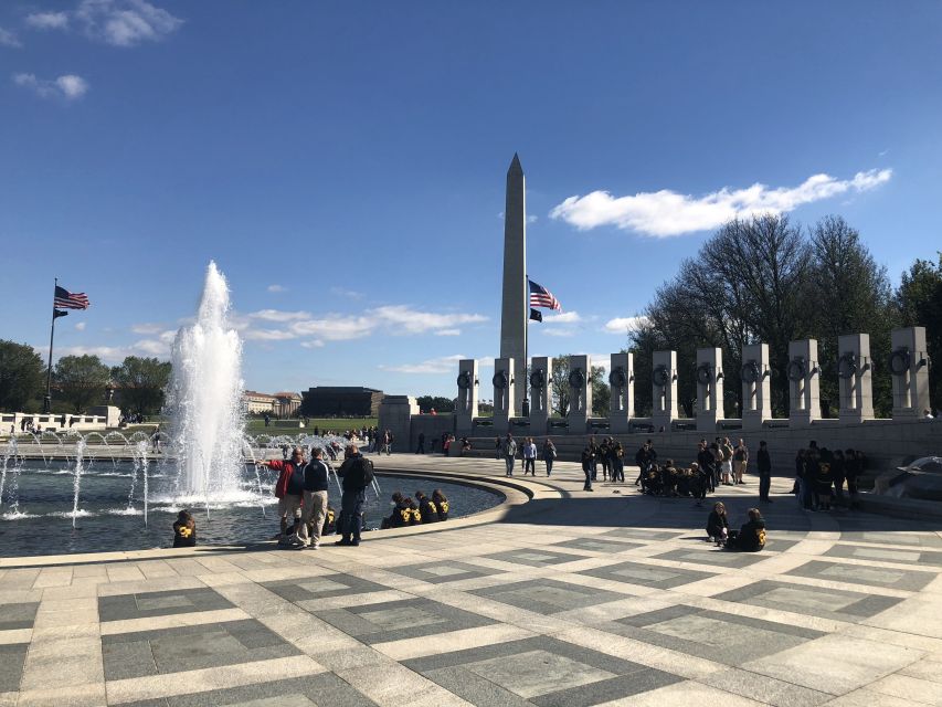Washington DC: Bus Tour to the Highlights of the Capital - Price and Value: $47 for a Four-Hour Guided Landmark Sprint