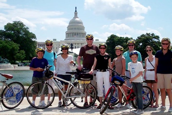 Washington DC Capital Sites Bike Tour - Bikes, helmets, and who this ride fits best
