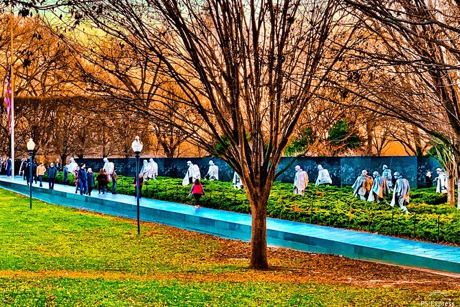 Washington DC City Guided Tour in Private Luxury Vehicle - Guides: when the experience feels excellent (and when it doesn’t)