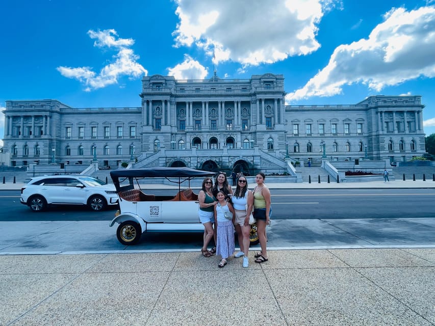 Washington, DC: Day & Night Electric Cart & Vintage Car Tour - Lafayette Square and the Martin Luther King Jr. Memorial: timing matters for photos