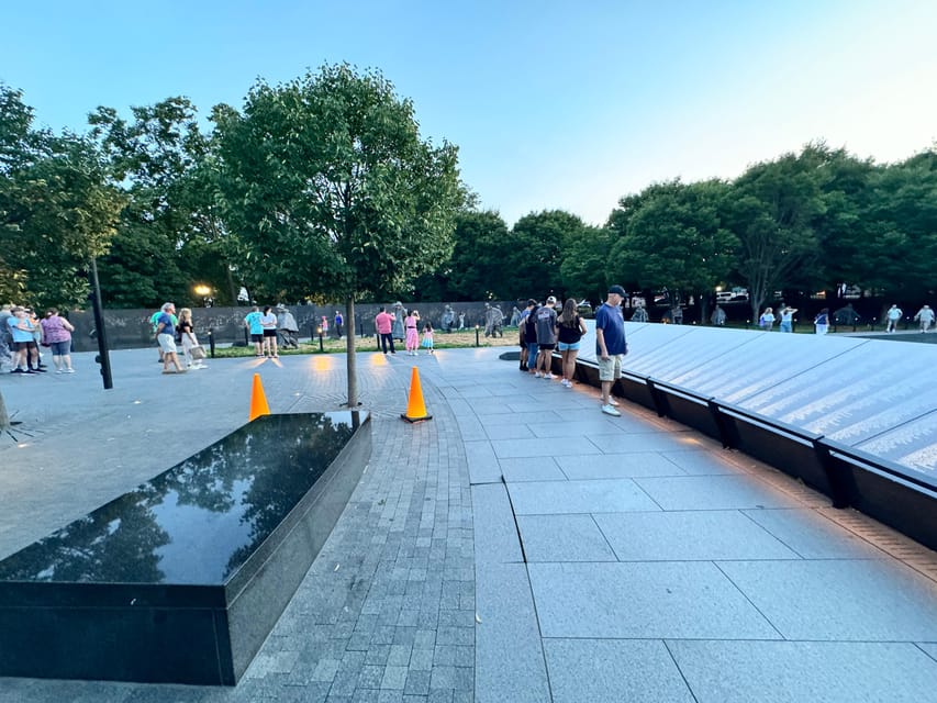 Washington DC: Express Morning or Night-Time Monuments Tour - Pricing and value: when this tour makes sense