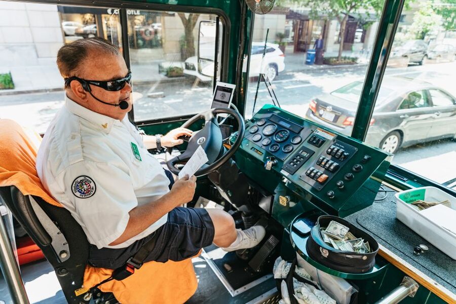 Washington, DC: Hop-On Hop-Off Old Town Trolley City Tour - Arlington National Cemetery tram upgrade: the 45- to 60-minute plan that deserves respect