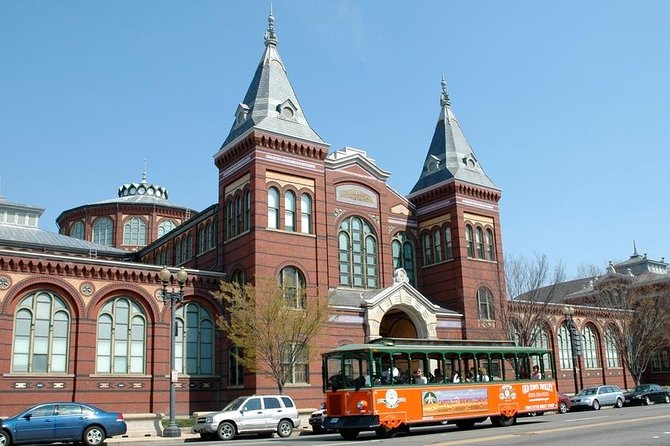 Washington DC Hop-On Hop-off Trolley Tour with 15 Stops - Smithsonian Hill and the Memorial Path: How to Choose Without Getting Lost