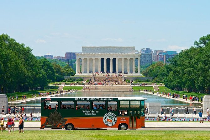 Washington DC Hop-On Hop-off Trolley Tour with 15 Stops - White House to National Archives: Finish Strong with the Iconic Stuff