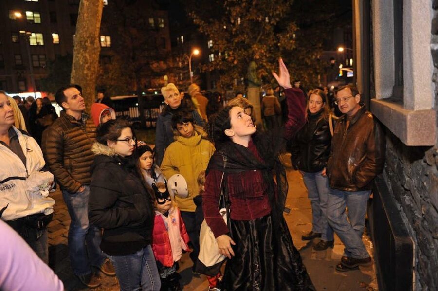 Washington, DC: Horror on the Hill Ghost Tour - How the guide turns history into theater without losing the facts