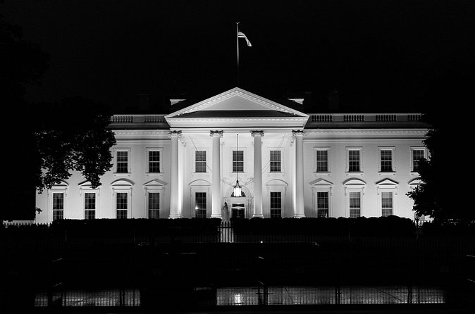 Washington DC Monuments and Memorials Night Tour - Meeting at One CityCenter and riding in a small, comfy van