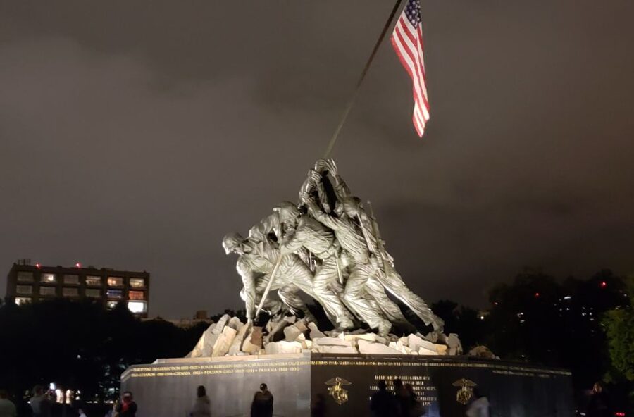Washington DC: Monuments by Moonlight Nighttime Trolley Tour - The trolley ride: better views, smarter camera timing