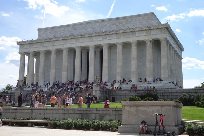 Washington DC Monuments self-guided walking tour & scavenger hunt - How this phone-based monument hunt actually plays