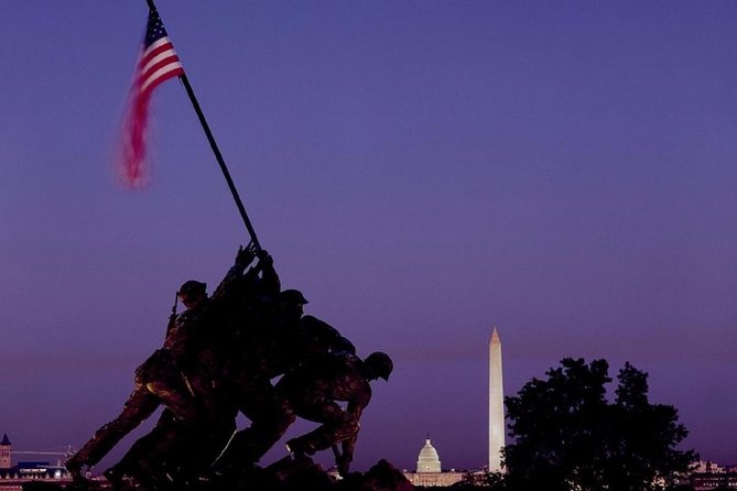 Washington DC Moonlight Tour by Electric Cart - Guides and narration: why the stories matter more than you think
