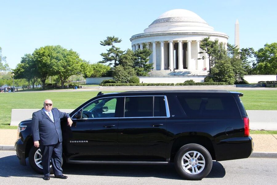 Washington DC: Multilingual Private Day or Evening SUV Tour - Western DC and iconic stops: Kennedy Center, Watergate, Rock Creek Parkway, Cathedral, and Georgetown