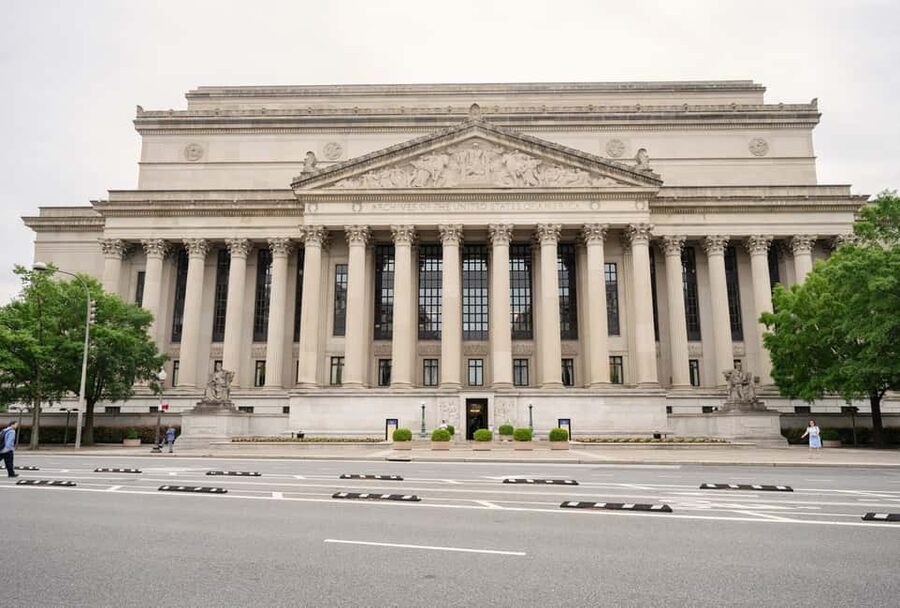 Washington DC: National Archives and US Capitol Guided Tour - Start Right: Where to Meet and What Happens in the First Minutes