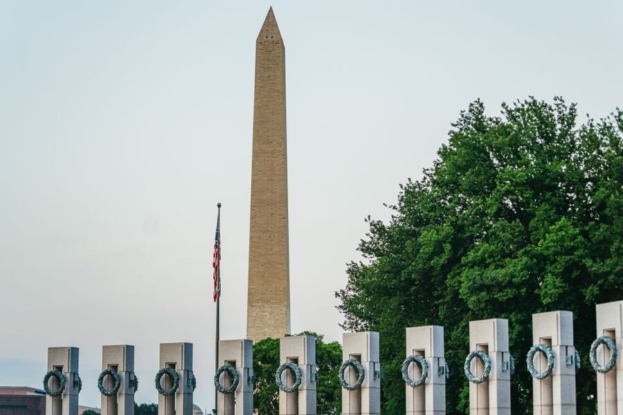 Washington DC: National Mall Night Bus Tour - Jefferson Memorial glow and why it feels cinematic at night