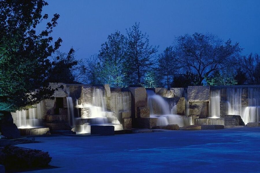 Washington DC: Night Tour with 10+ Stops, Admission Tickets - The National Mall after dark: your main photo stops in order