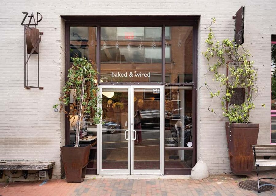 Washington DC: Potomac Cruise and Georgetown Walking Tour - Georgetown University and the Exorcist Steps: where pop culture meets local lore