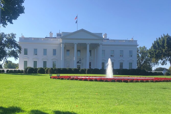 Washington DC Private Guided Bus Day Tour with Step Off Guide - Private bus + guided stops: the fast way to get your bearings