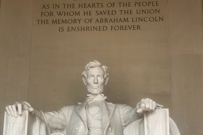 Washington DC Private Guided Bus Day Tour with Step Off Guide - U.S. Capitol and White House: smart viewing without the interior rush