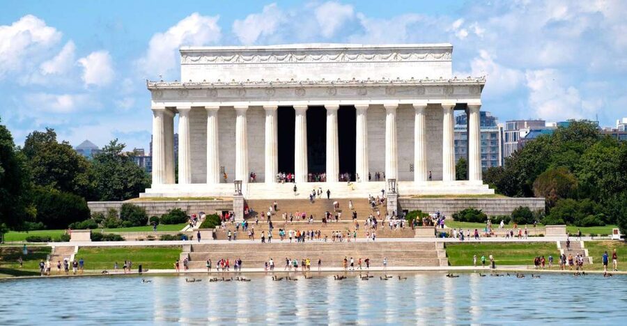 Washington DC: Private Tour with Luxury Vehicle - Picking up at your hotel: the day starts easy
