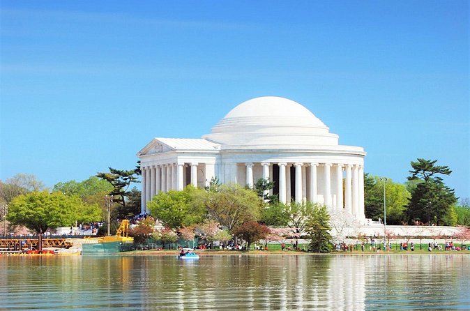 Washington DC "See the City" Guided Sightseeing Segway Tour - Vietnam Veterans Memorial, Vietnam Women’s Memorial, and a Real Pause at Lincoln