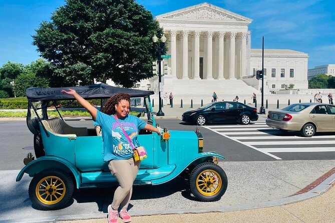 Washington DC Sightseeing Tour by Electric cart or Vintage Car - Capitol Hill Stop: Picture Time from an Open-Sided Replica T Model