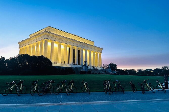 Washington DC Sites at Night Guided Bicycle Tour - Getting There: Check-In Timing, Meeting Point, and Night Setup